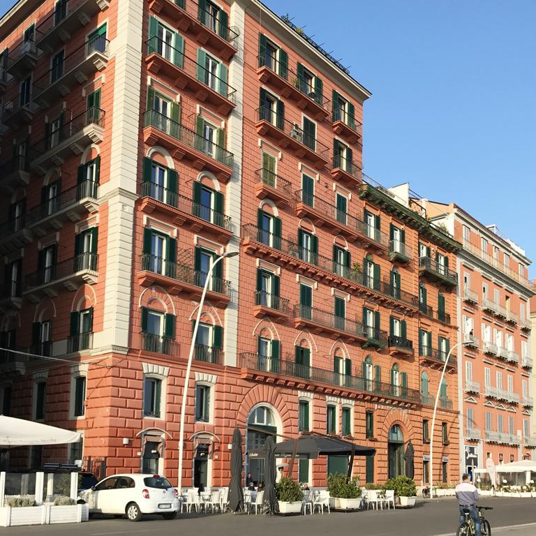 Bed No Breakfast Ak Hotel Наполи Екстериор снимка