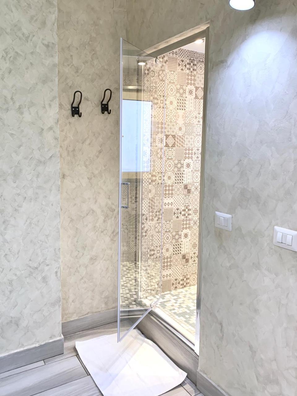 Bed No Breakfast Ak Hotel Наполи Екстериор снимка