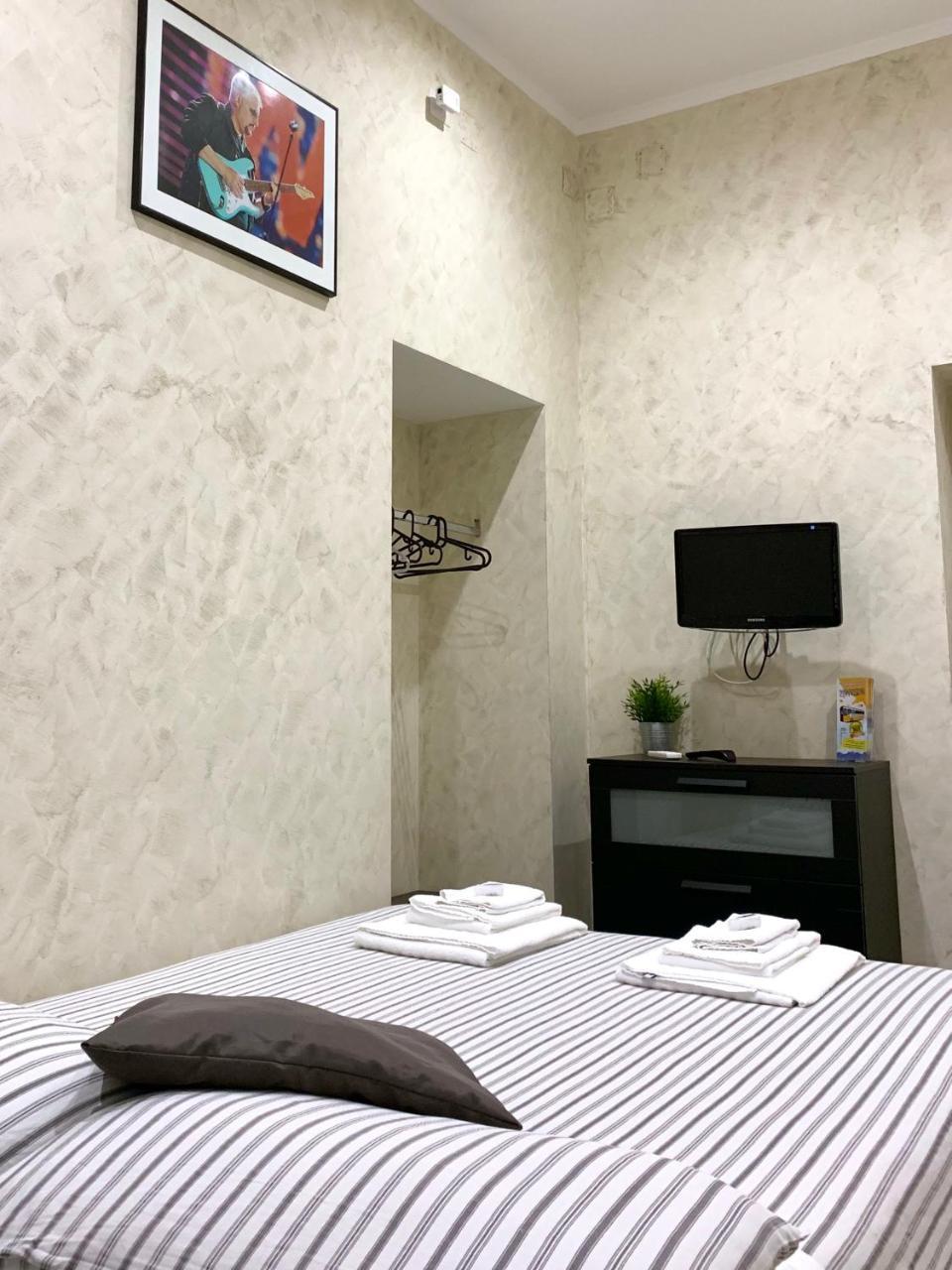 Bed No Breakfast Ak Hotel Наполи Екстериор снимка